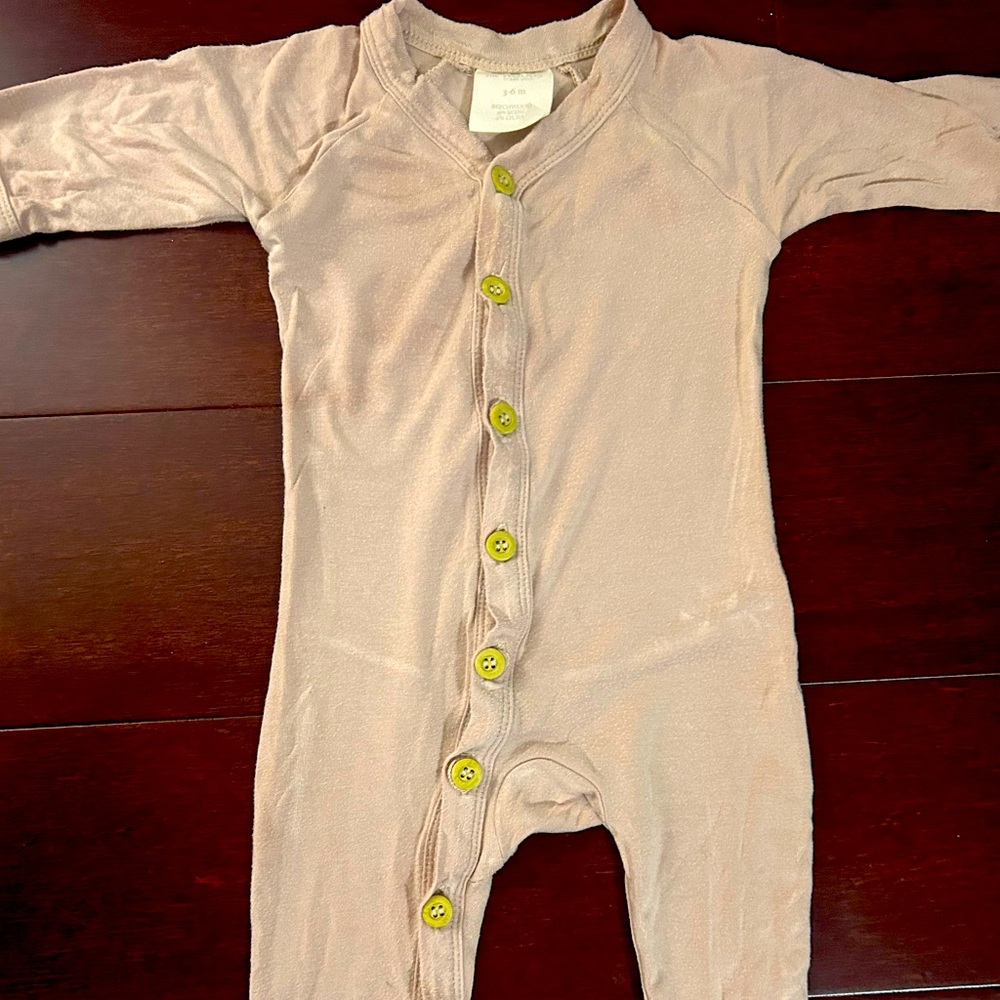 Kate Quinn button up sleeper